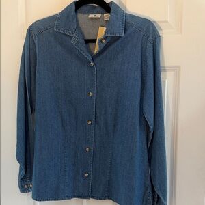 L.L. Bean Classic Light Blue Denim Button-Down Shirt NWT